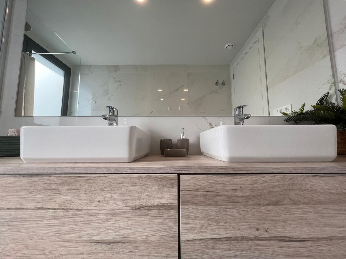 Se vende Apartamento Planta Media de 3 dormitorios en Costa Blanca, Alicante, España