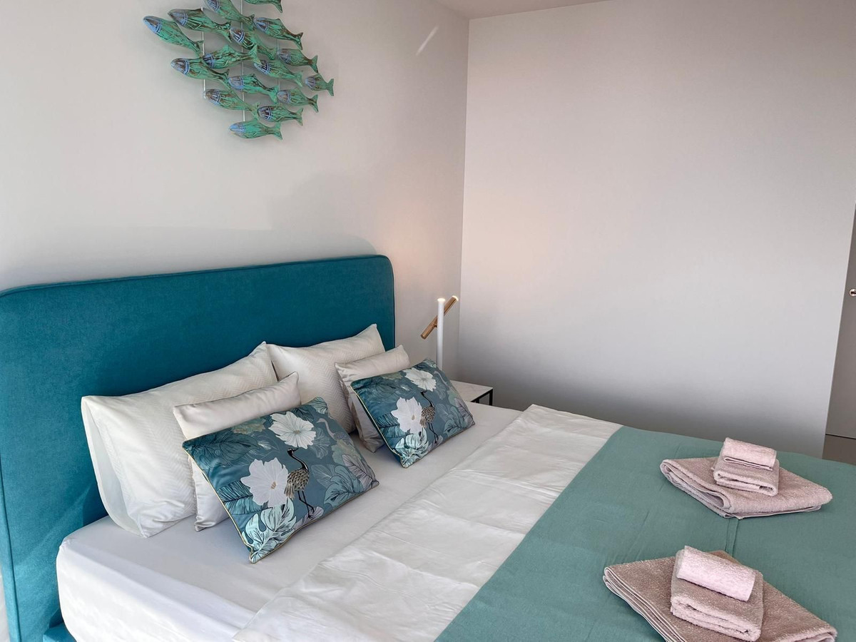 Se vende Apartamento Planta Media de 3 dormitorios en Costa Blanca, Alicante, España