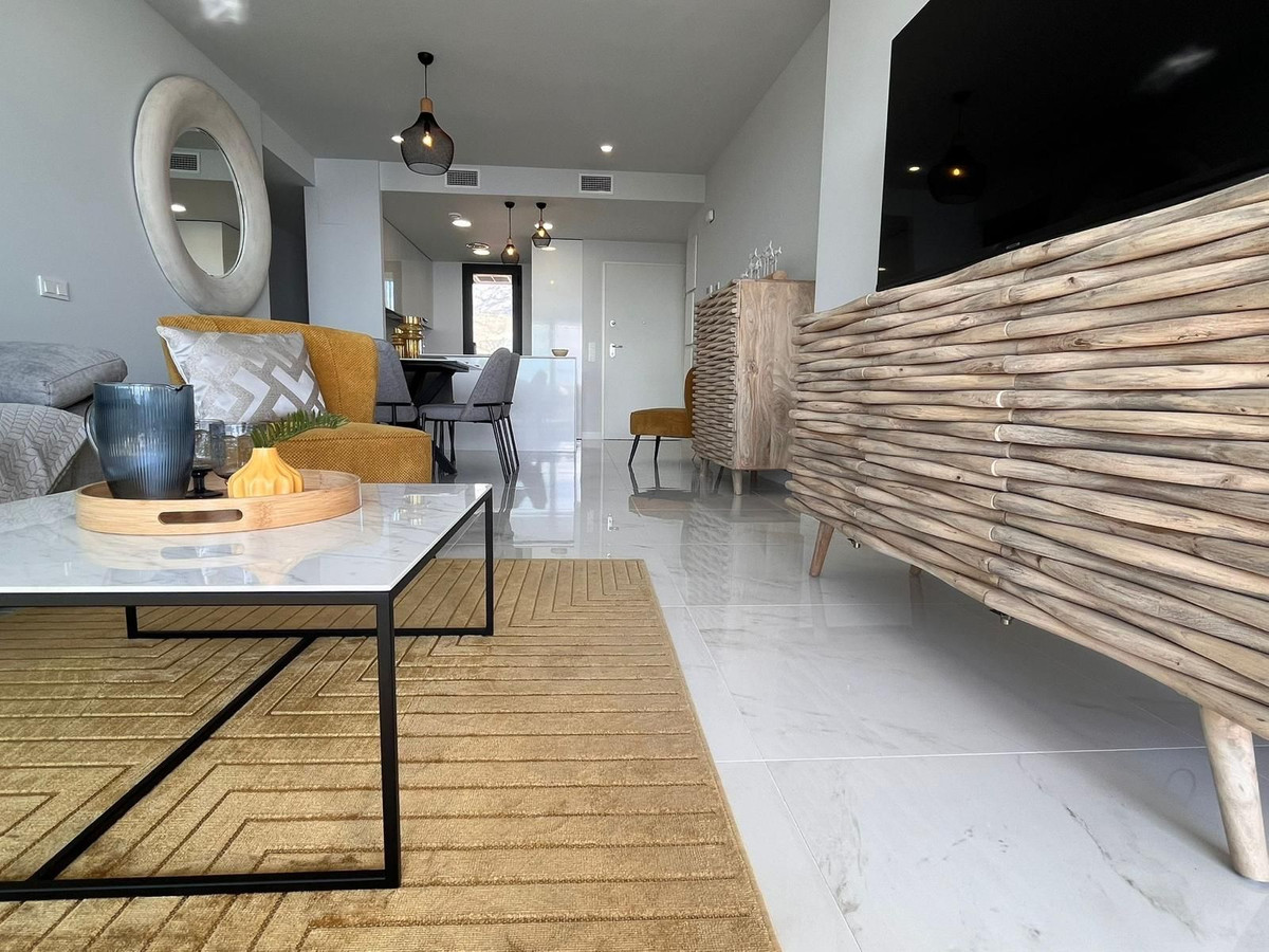 Se vende Apartamento Planta Media de 3 dormitorios en Costa Blanca, Alicante, España
