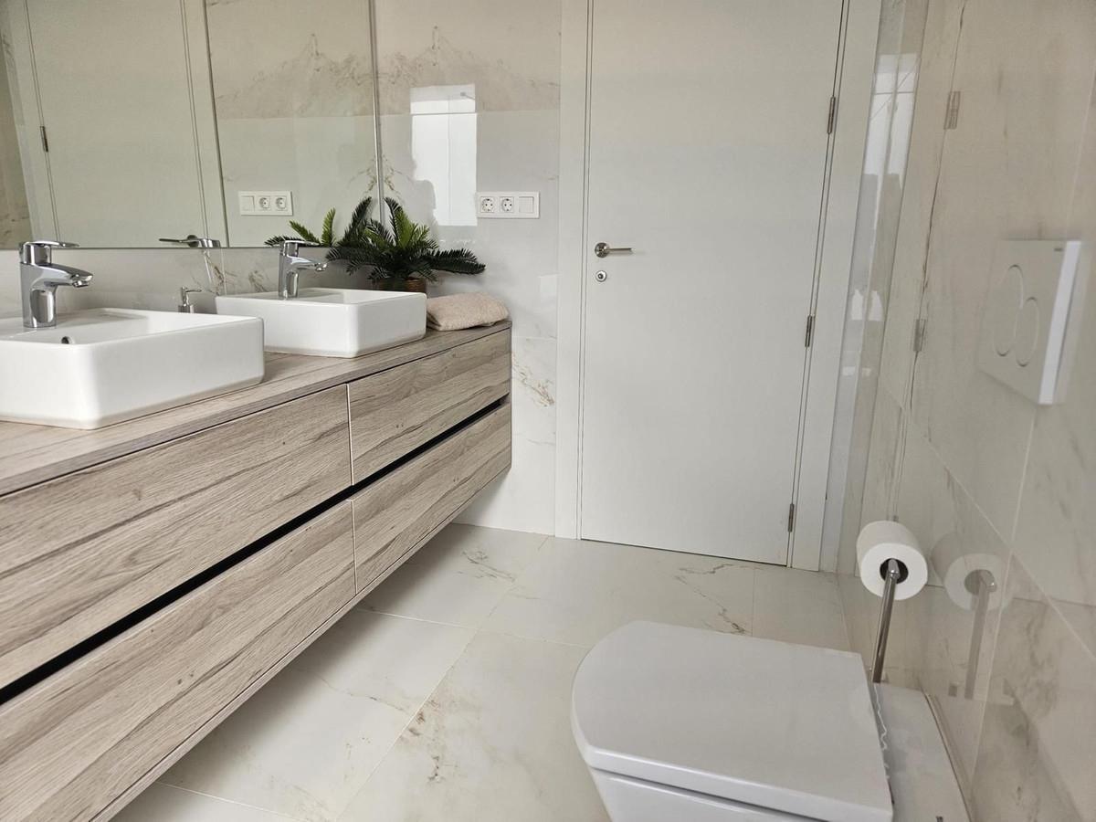 Se vende Apartamento Planta Media de 3 dormitorios en Costa Blanca, Alicante, España