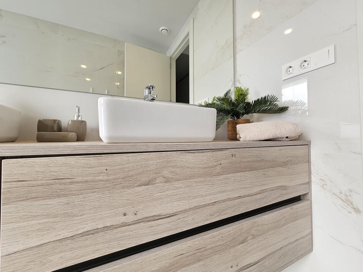 Se vende Apartamento Planta Media de 3 dormitorios en Costa Blanca, Alicante, España