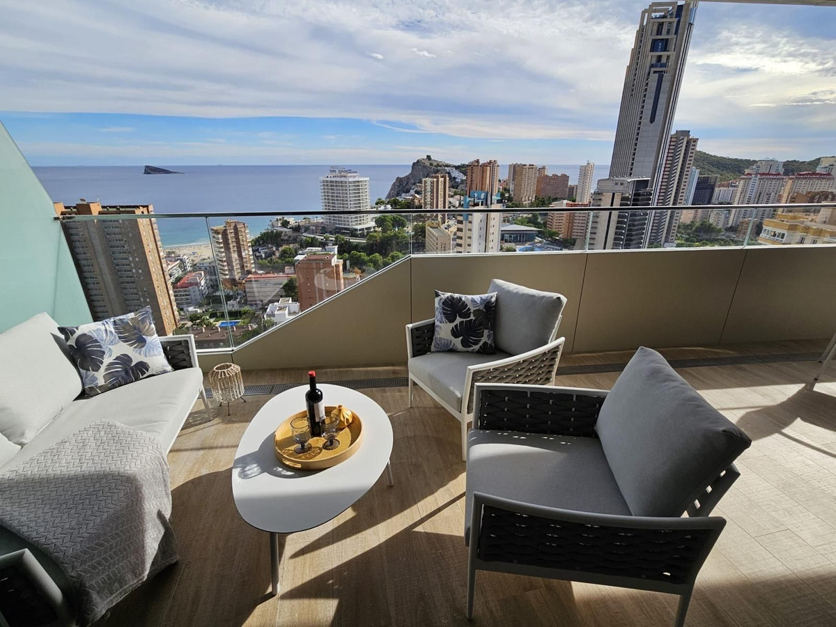 Se vende Apartamento Planta Media de 3 dormitorios en Costa Blanca, Alicante, España