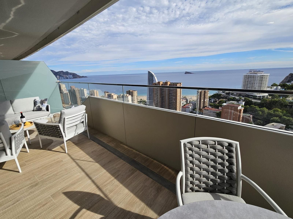Se vende Apartamento Planta Media de 3 dormitorios en Costa Blanca, Alicante, España
