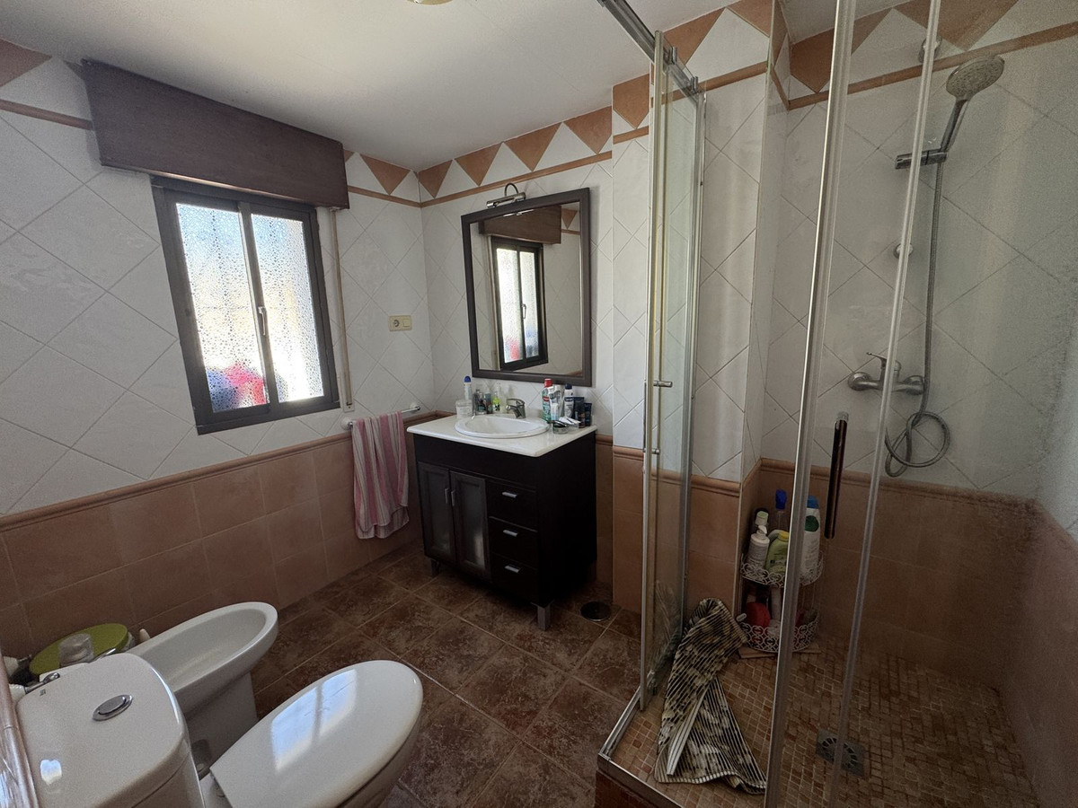 Se vende Villa - Chalet de 7 dormitorios en Costa Del Sol East, Málaga, España