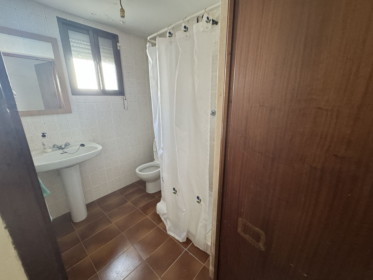 Se vende Villa - Chalet de 7 dormitorios en Costa Del Sol East, Málaga, España