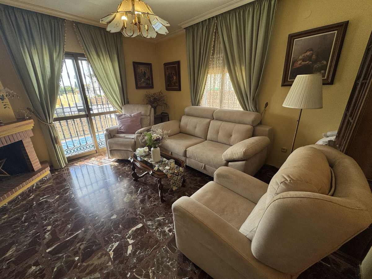 Se vende Villa - Chalet de 7 dormitorios en Costa Del Sol East, Málaga, España