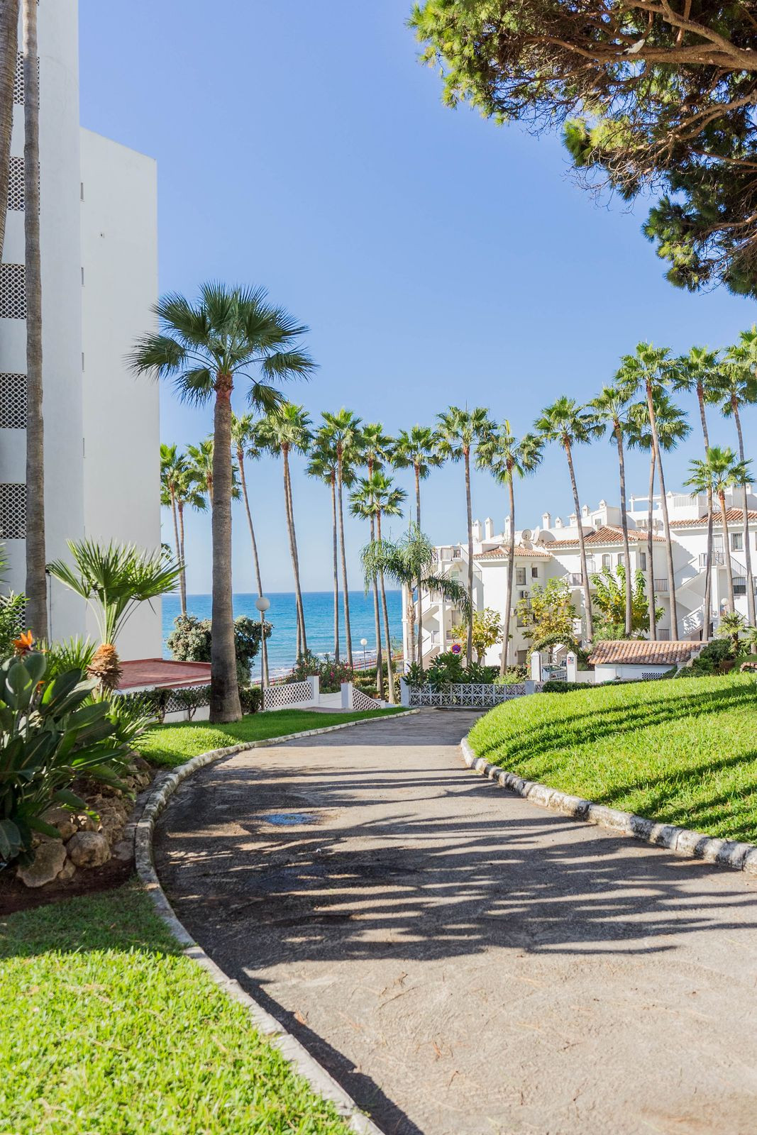 1 Bed Apartment for sale in Calahonda Costa Del Sol, Málaga, Spain