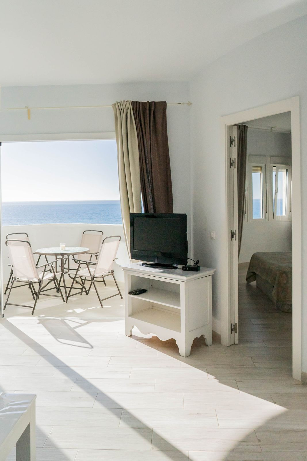 1 Bed Apartment for sale in Calahonda Costa Del Sol, Málaga, Spain