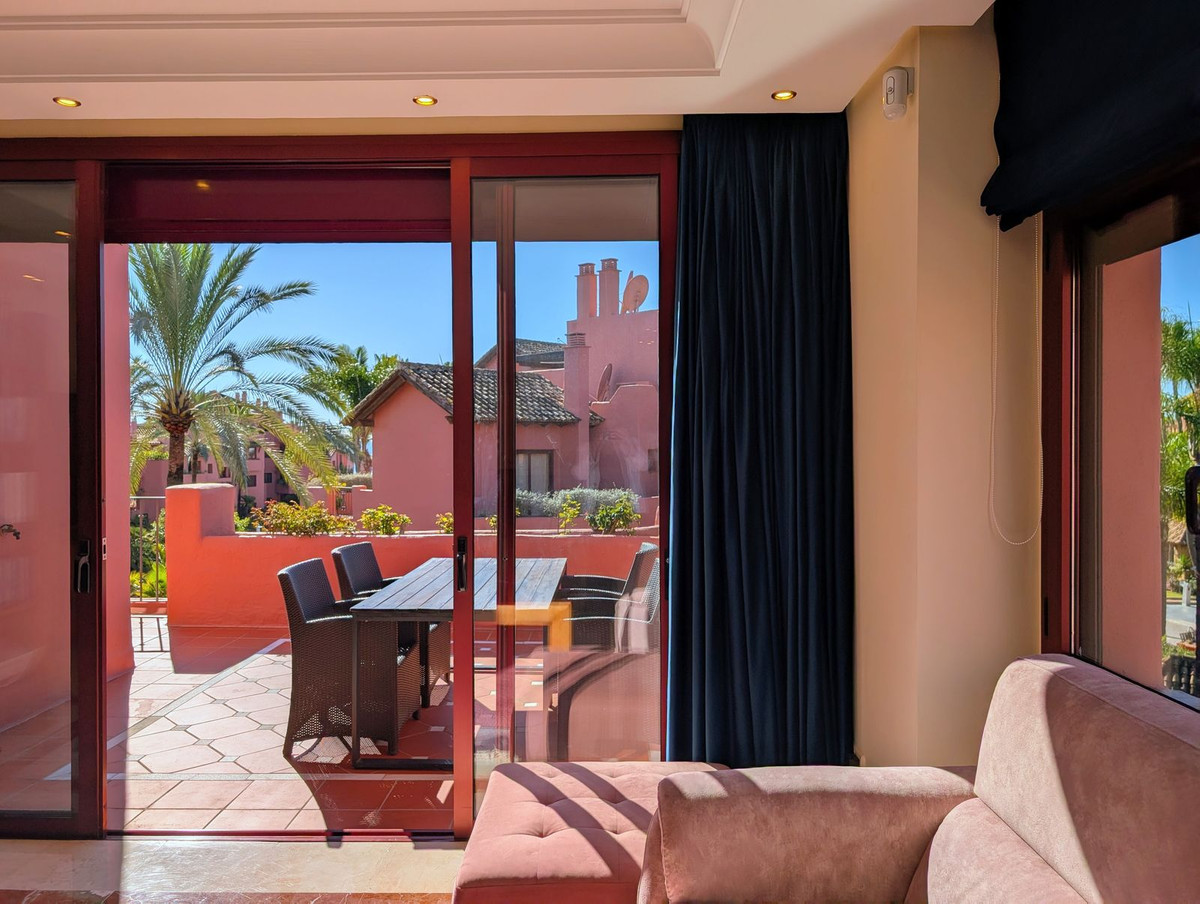 3 Bed Apartment for sale in New Golden Mile Costa Del Sol, Málaga, Spain