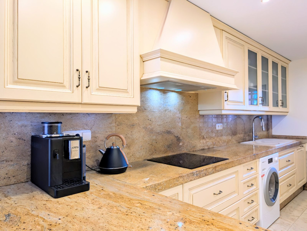 3 Bed Apartment for sale in New Golden Mile Costa Del Sol, Málaga, Spain