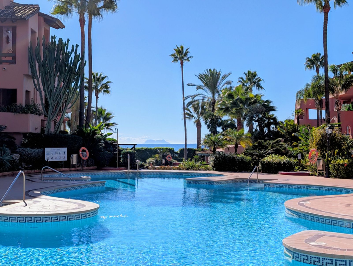 3 Bed Apartment for sale in New Golden Mile Costa Del Sol, Málaga, Spain