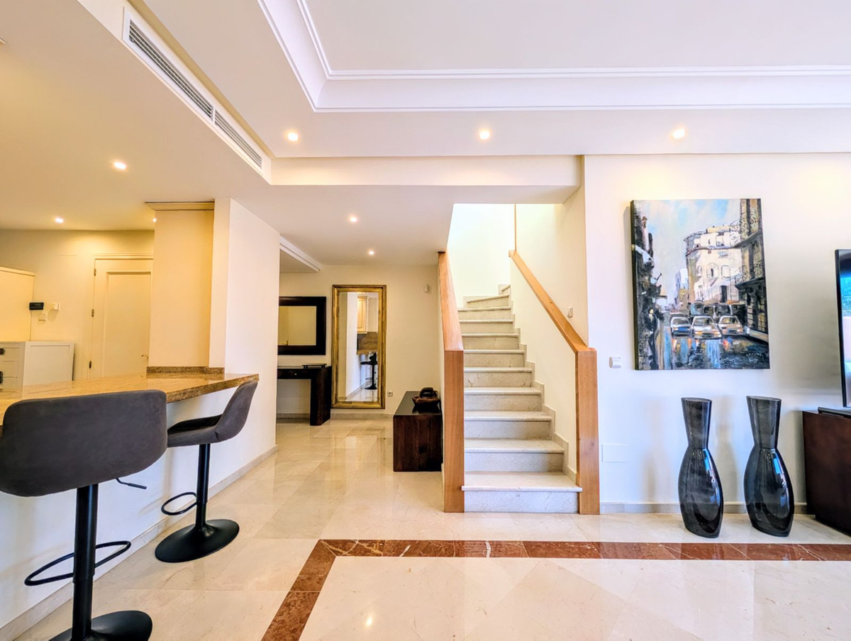 3 Bed Apartment for sale in New Golden Mile Costa Del Sol, Málaga, Spain