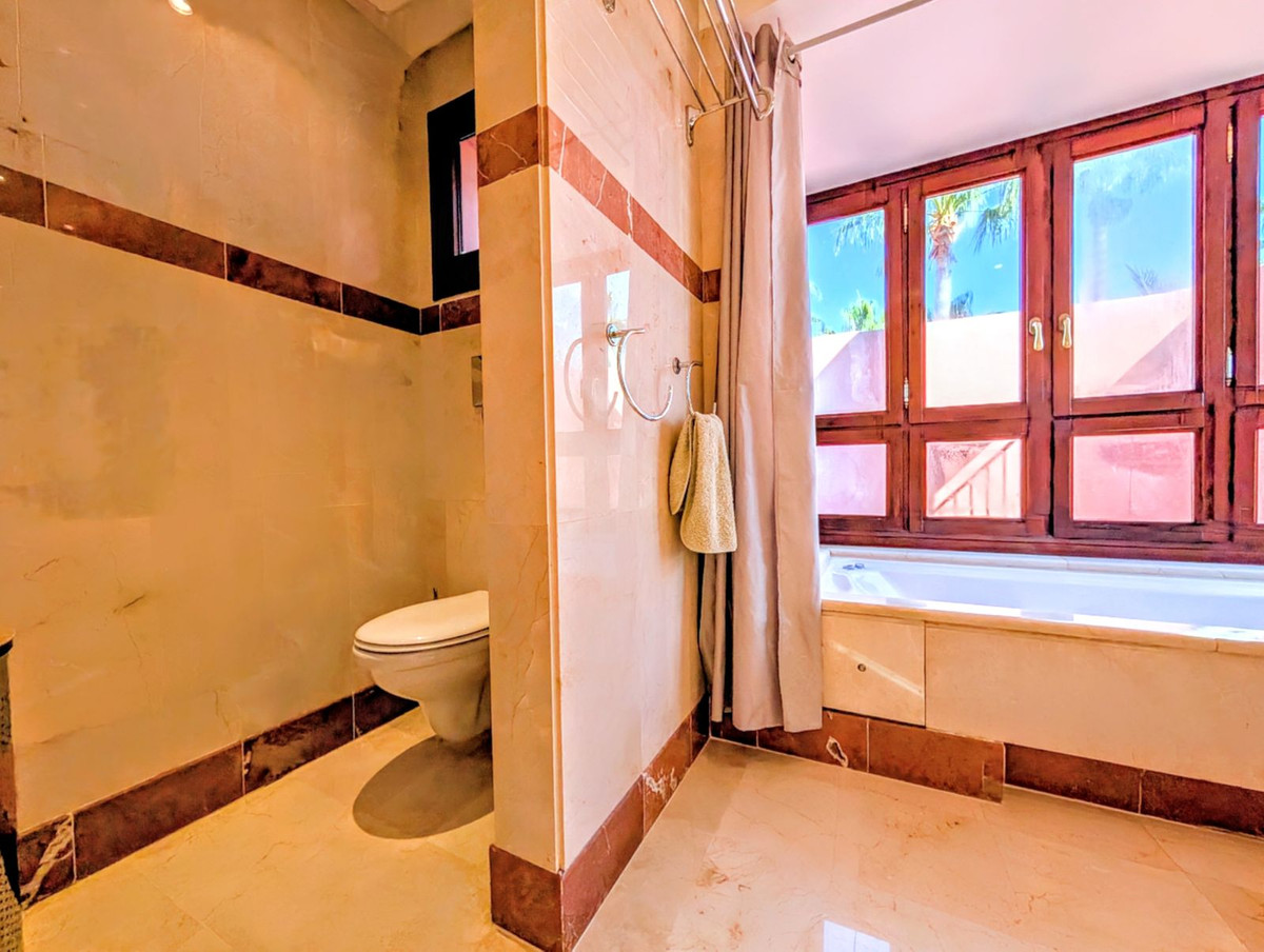 3 Bed Apartment for sale in New Golden Mile Costa Del Sol, Málaga, Spain