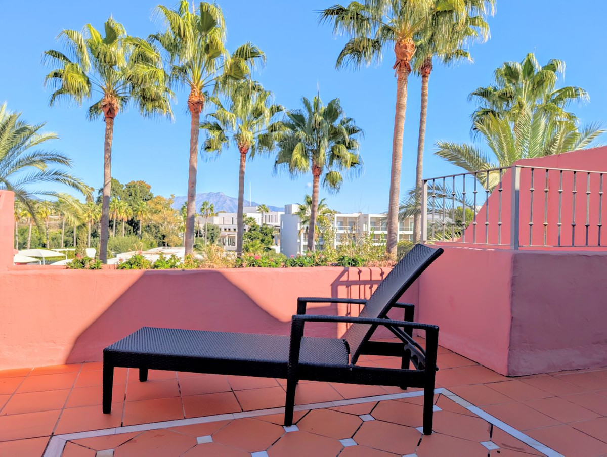 3 Bed Apartment for sale in New Golden Mile Costa Del Sol, Málaga, Spain