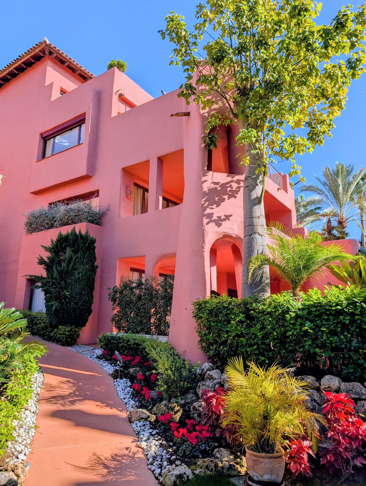 3 Bed Apartment for sale in New Golden Mile Costa Del Sol, Málaga, Spain