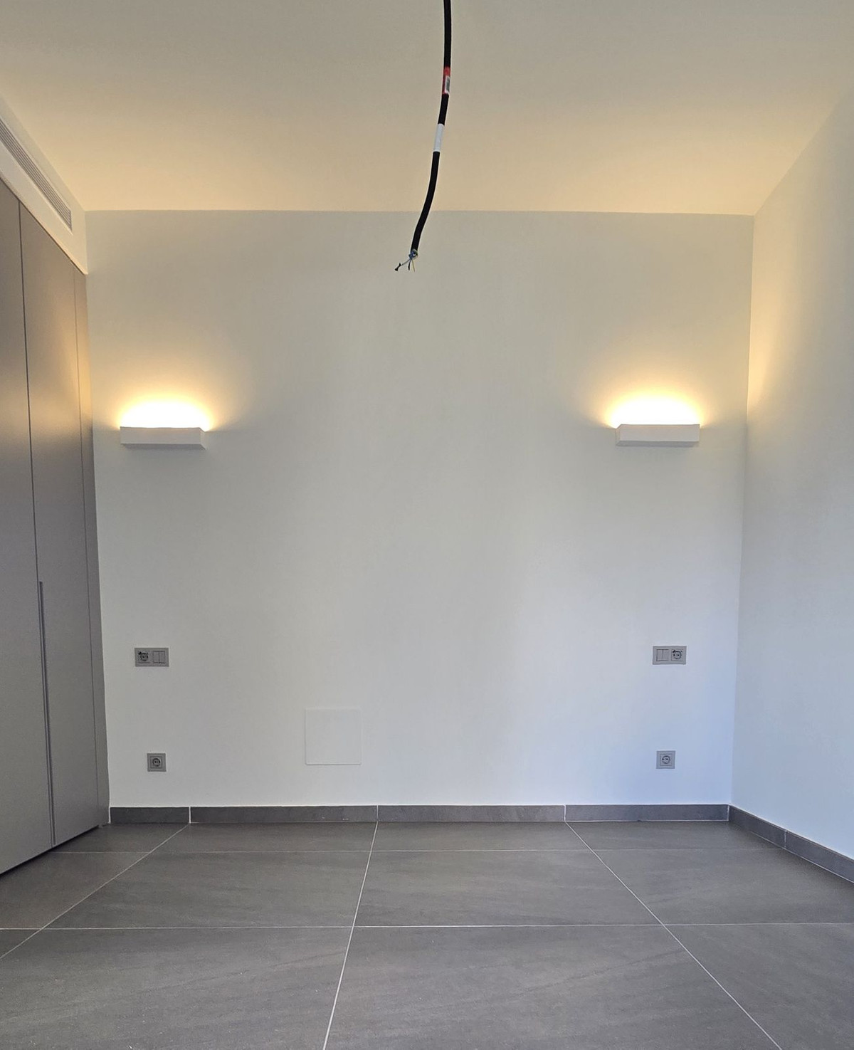 3 Bed Apartment for sale in Fuengirola Costa Del Sol, Málaga, Spain