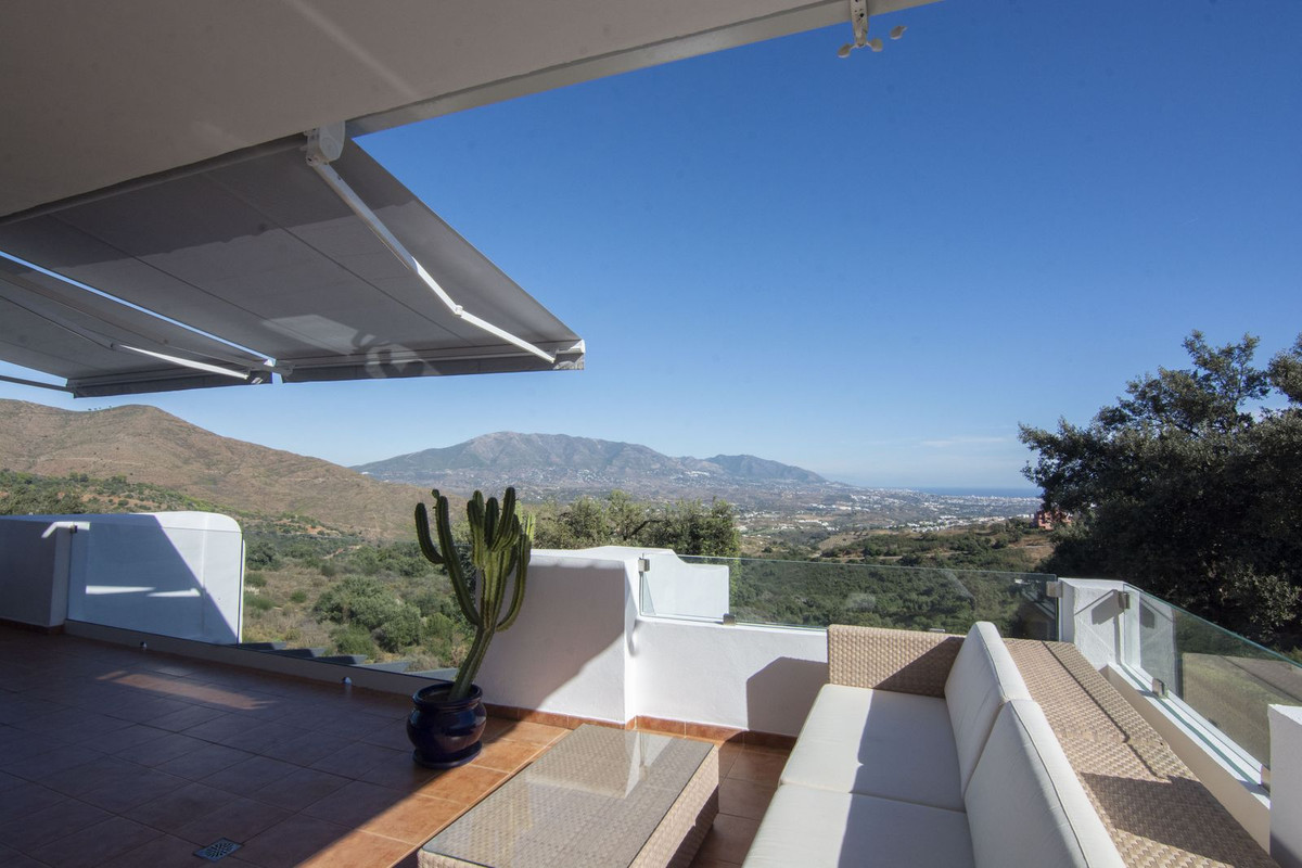 Se vende Apartamento Planta Media de 2 dormitorios en Costa Del Sol, Málaga, España