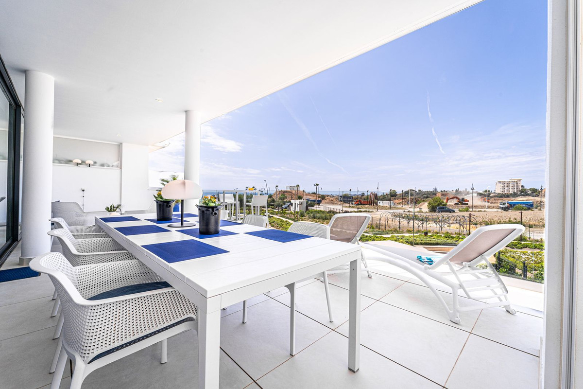 3 Bed Apartment for sale in Fuengirola Costa Del Sol, Málaga, Spain