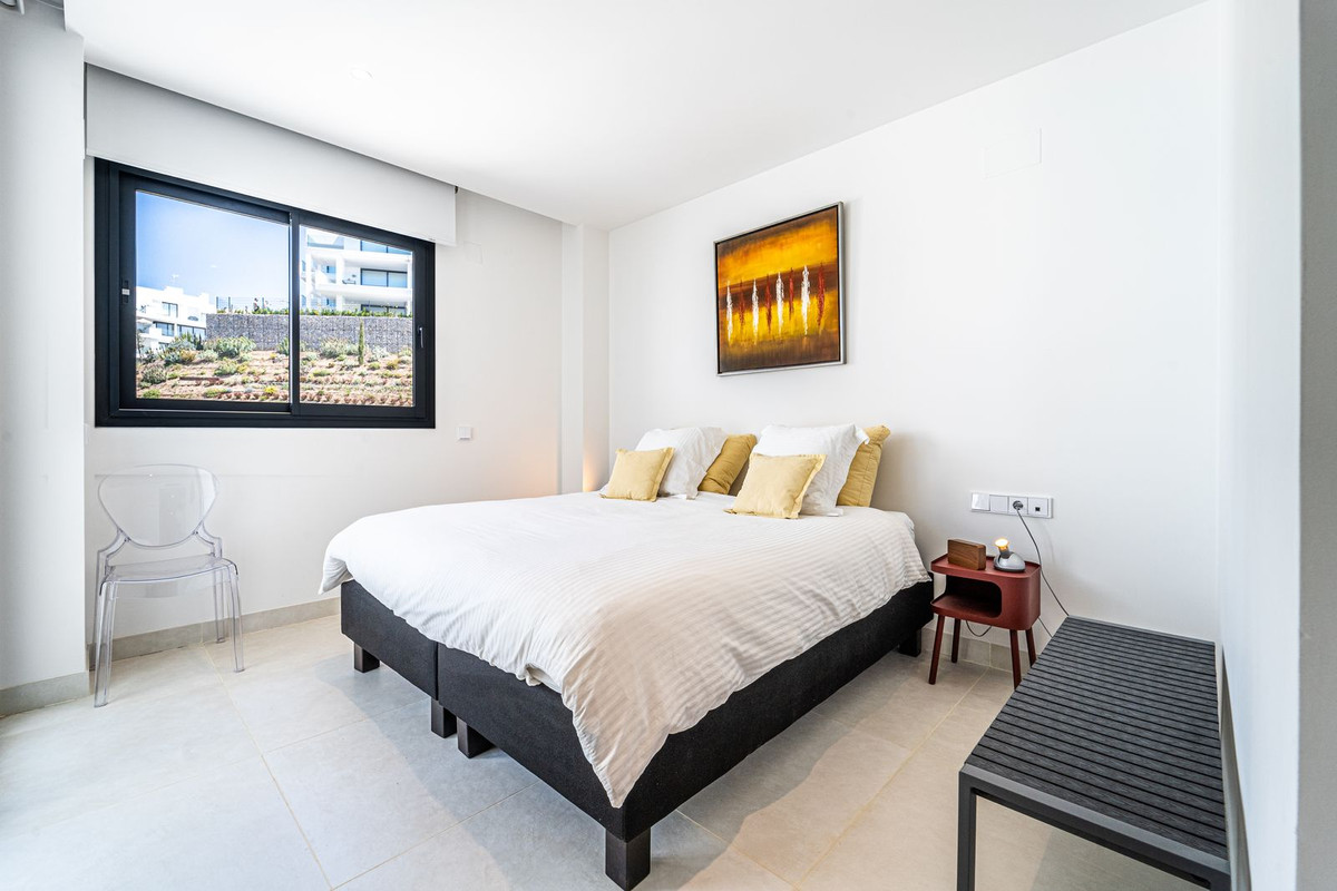 3 Bed Apartment for sale in Fuengirola Costa Del Sol, Málaga, Spain