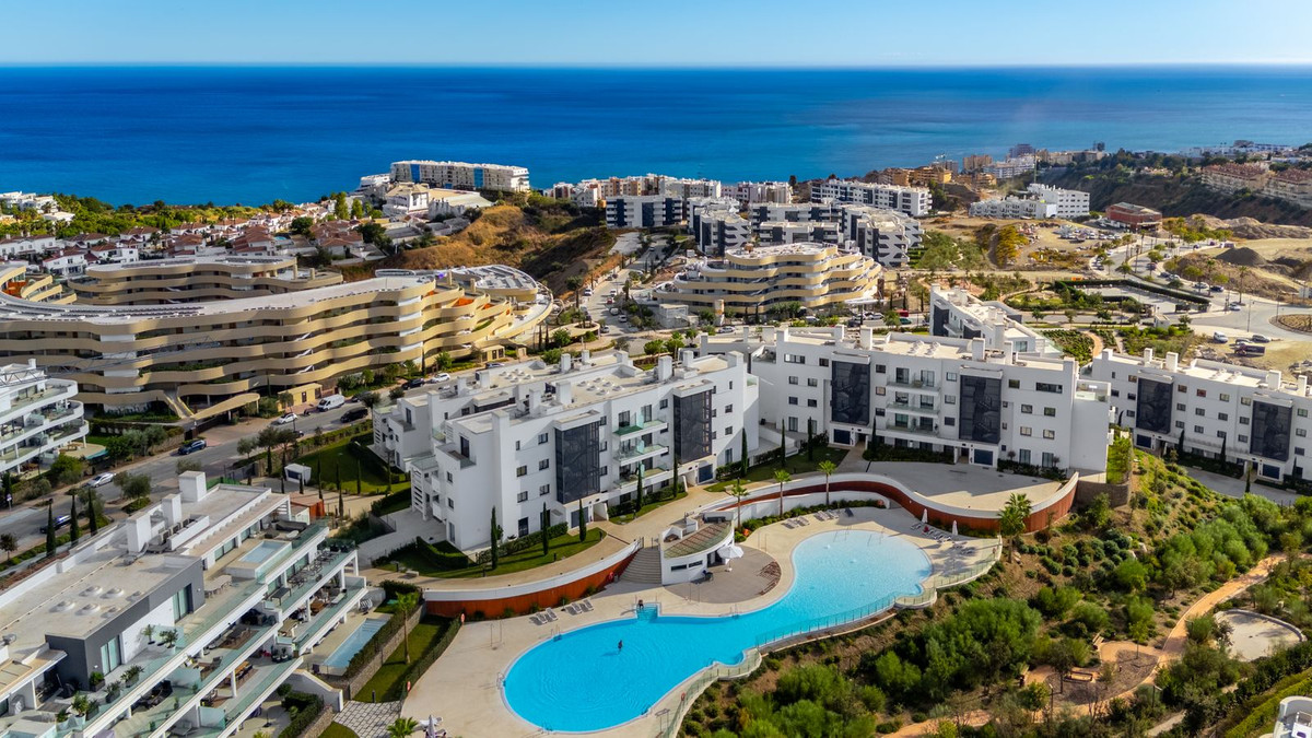3 Bed Apartment for sale in Fuengirola Costa Del Sol, Málaga, Spain