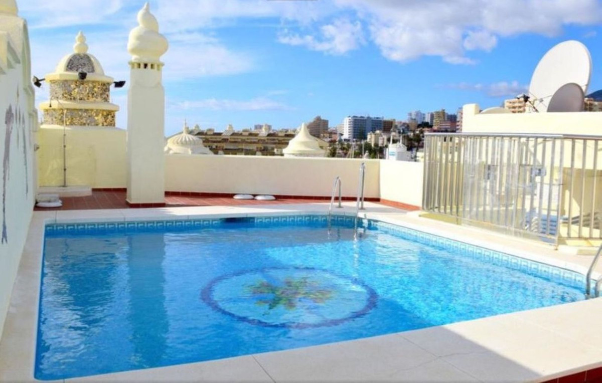 3 Bed Apartment for sale in Benalmadena Costa Costa Del Sol, Málaga, Spain