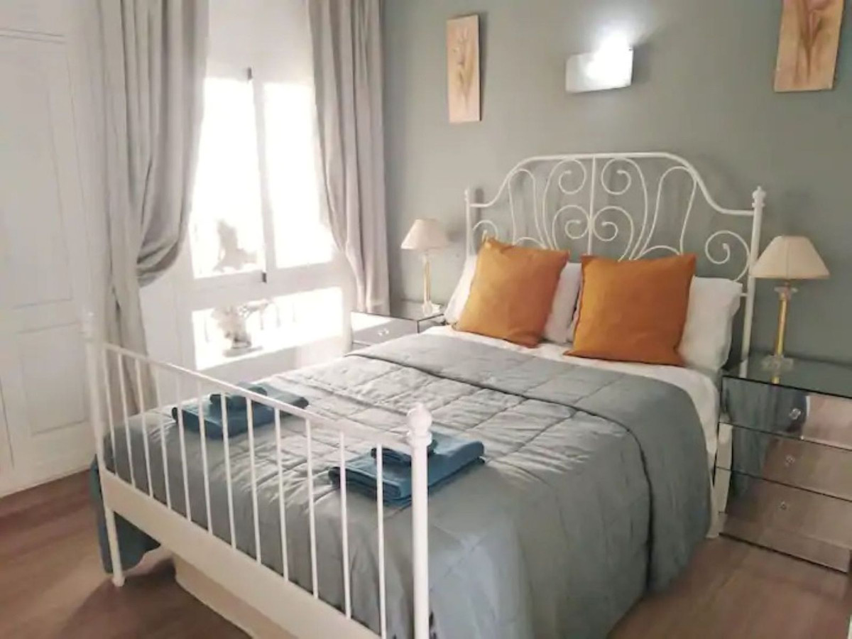 3 Bed Apartment for sale in Benalmadena Costa Costa Del Sol, Málaga, Spain