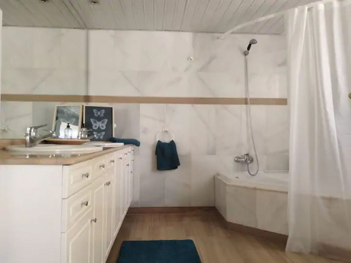 3 Bed Apartment for sale in Benalmadena Costa Costa Del Sol, Málaga, Spain