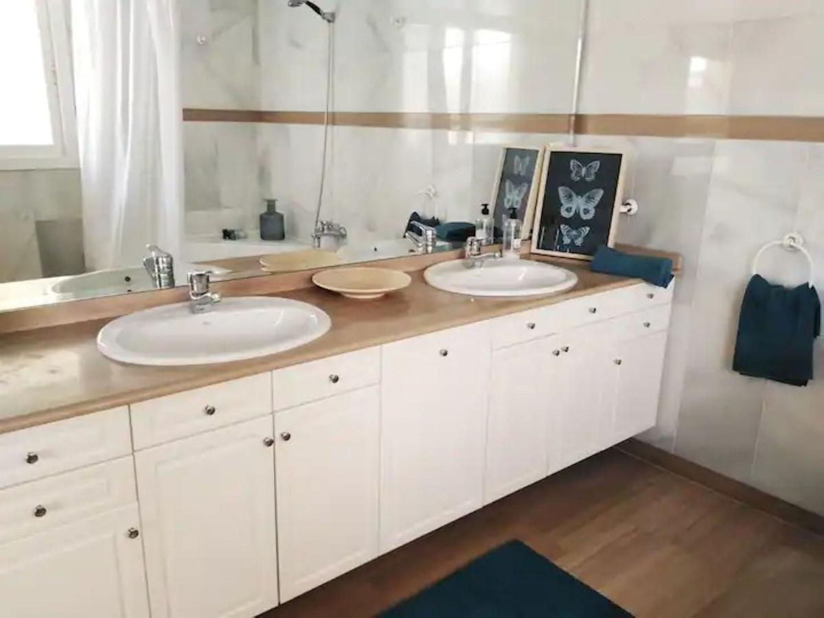 3 Bed Apartment for sale in Benalmadena Costa Costa Del Sol, Málaga, Spain