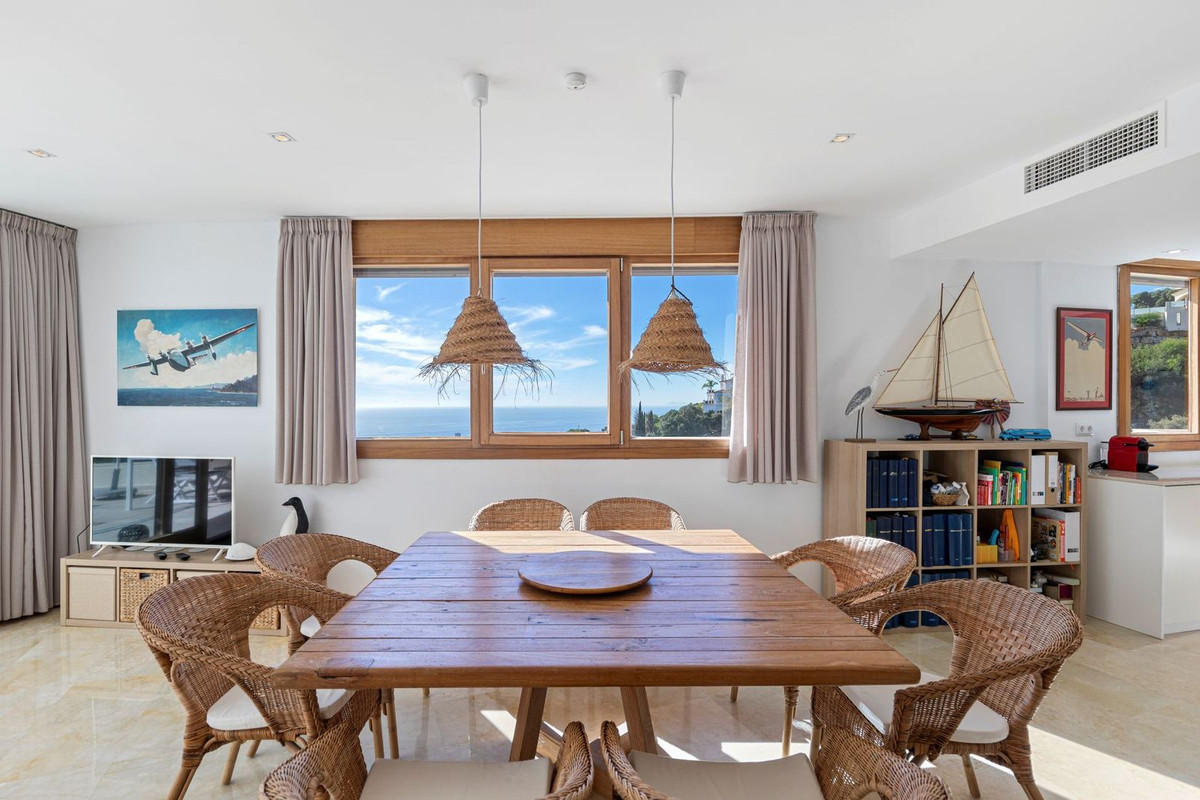 3 Bed Apartment for sale in Altos De Los Monteros Costa Del Sol, Málaga, Spain