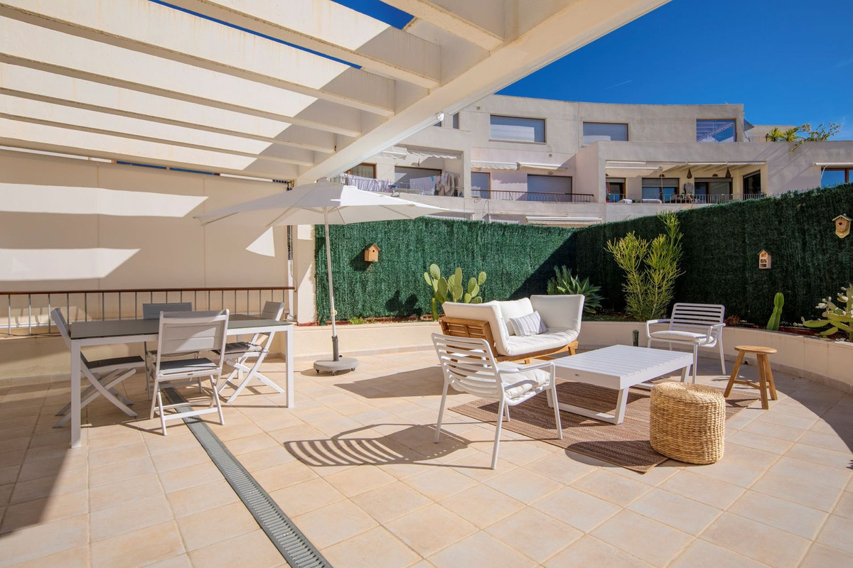 3 Bed Apartment for sale in Altos De Los Monteros Costa Del Sol, Málaga, Spain