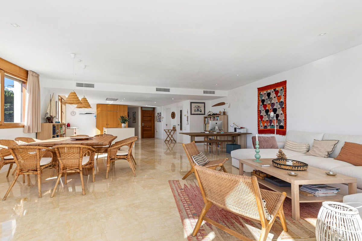 3 Bed Apartment for sale in Altos De Los Monteros Costa Del Sol, Málaga, Spain
