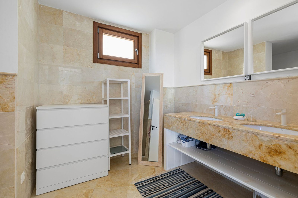 3 Bed Apartment for sale in Altos De Los Monteros Costa Del Sol, Málaga, Spain