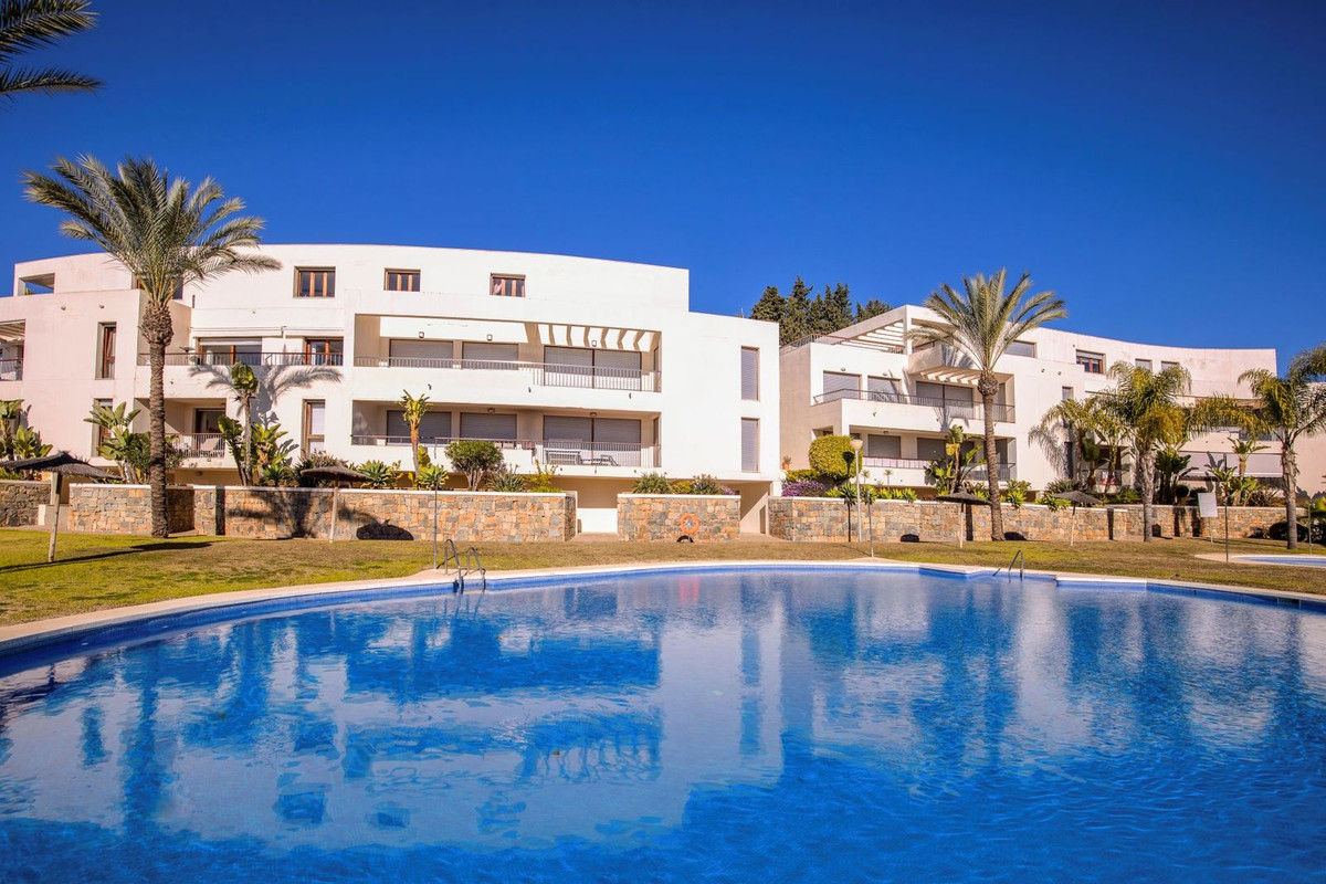 3 Bed Apartment for sale in Altos De Los Monteros Costa Del Sol, Málaga, Spain
