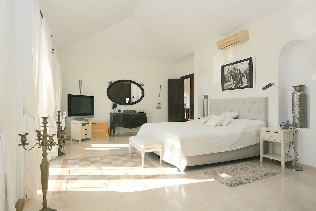 4 Bed Townhouse for sale in Mijas Costa Del Sol, Málaga, Spain