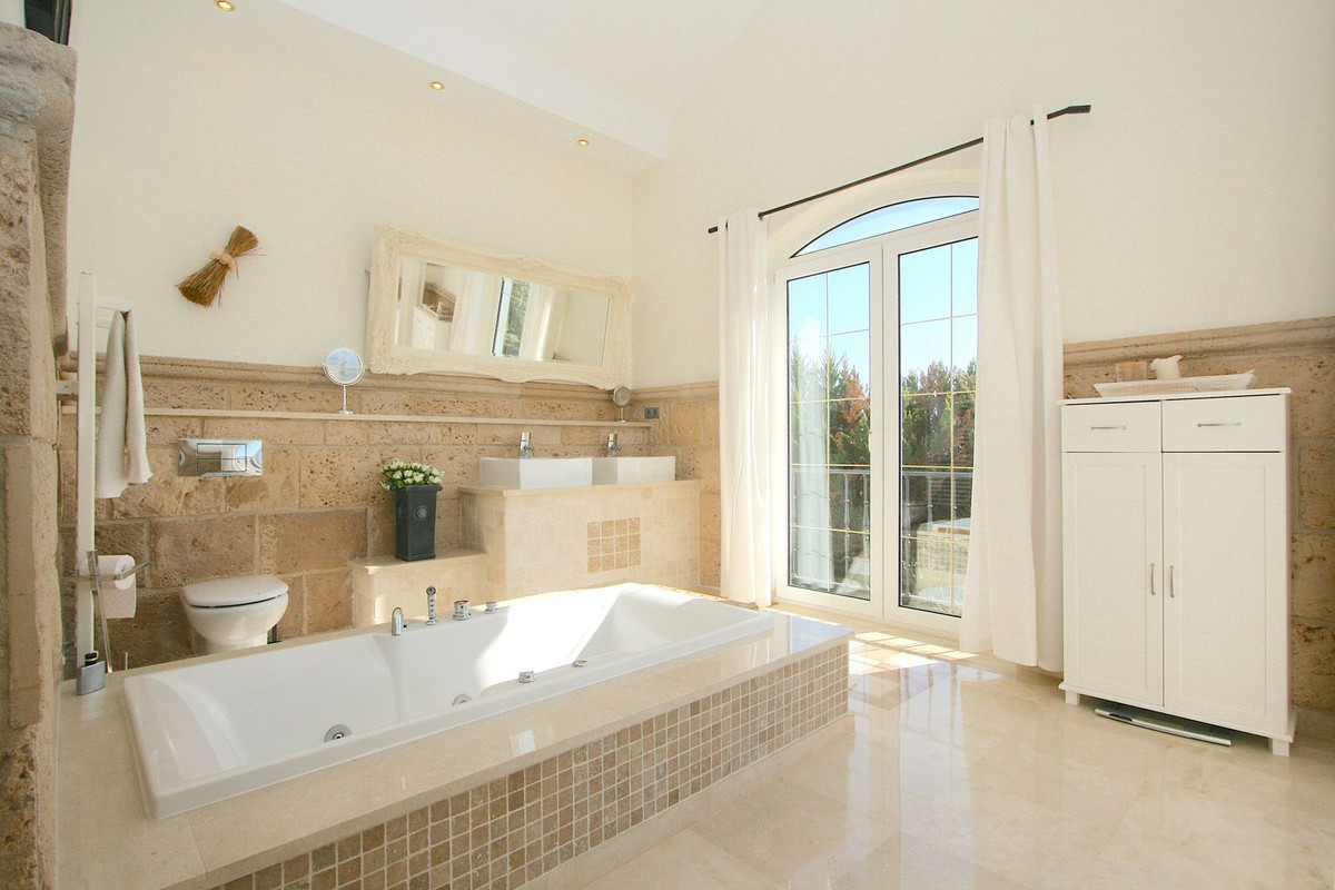 4 Bed Townhouse for sale in Mijas Costa Del Sol, Málaga, Spain