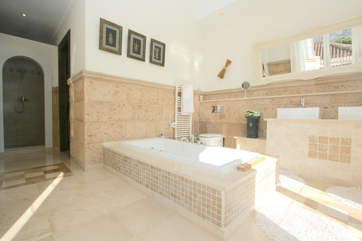 4 Bed Townhouse for sale in Mijas Costa Del Sol, Málaga, Spain