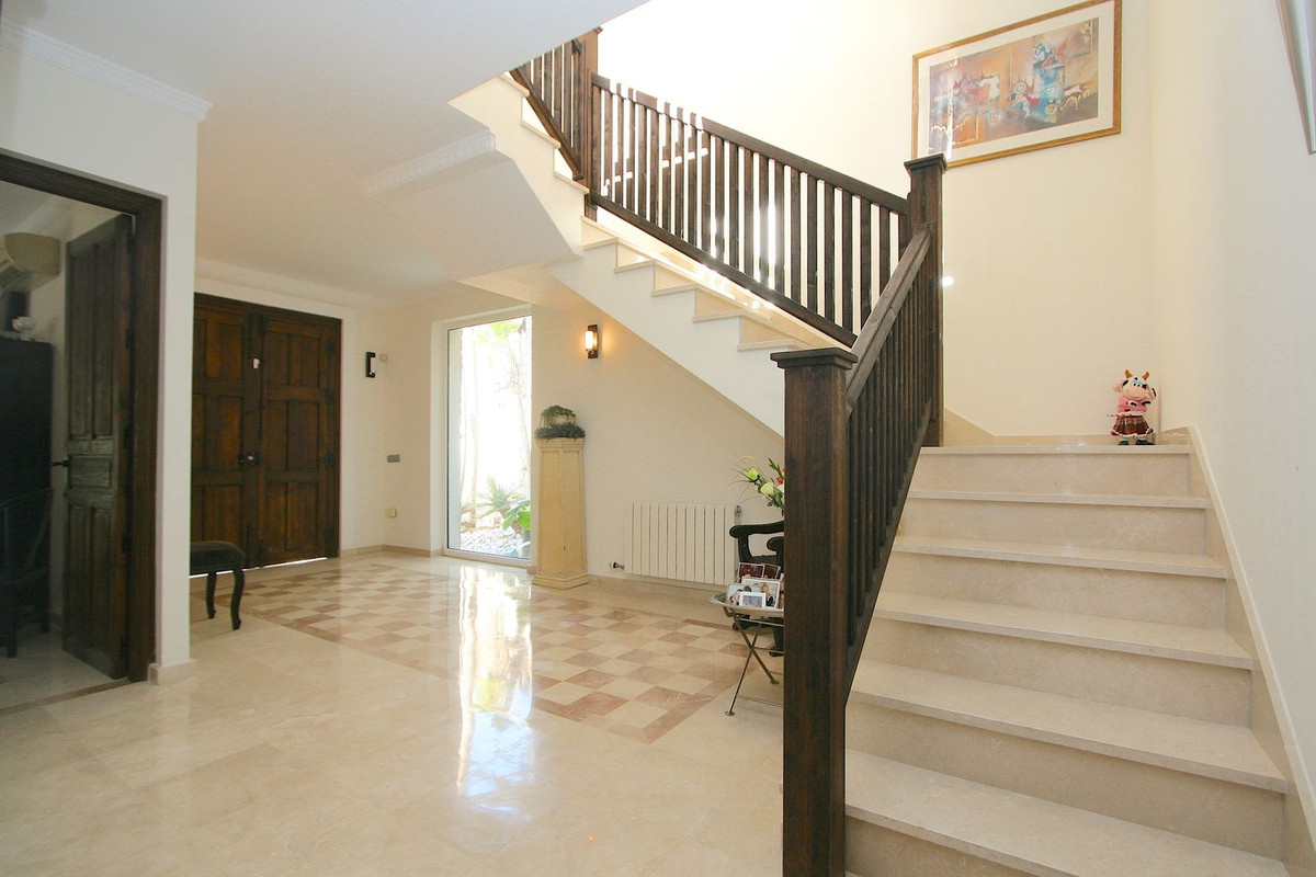4 Bed Townhouse for sale in Mijas Costa Del Sol, Málaga, Spain