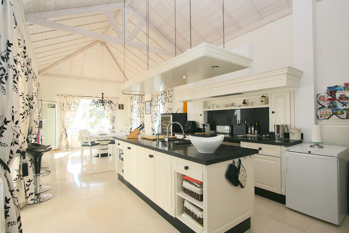 4 Bed Townhouse for sale in Mijas Costa Del Sol, Málaga, Spain