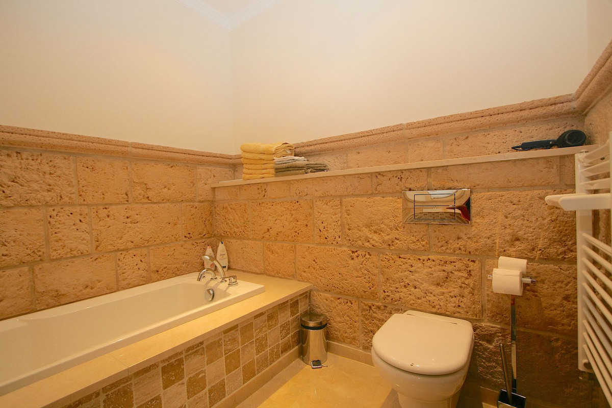 4 Bed Townhouse for sale in Mijas Costa Del Sol, Málaga, Spain