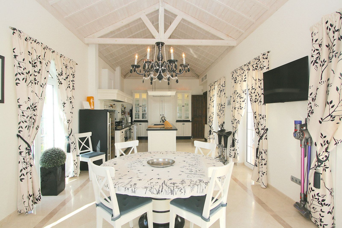 4 Bed Townhouse for sale in Mijas Costa Del Sol, Málaga, Spain