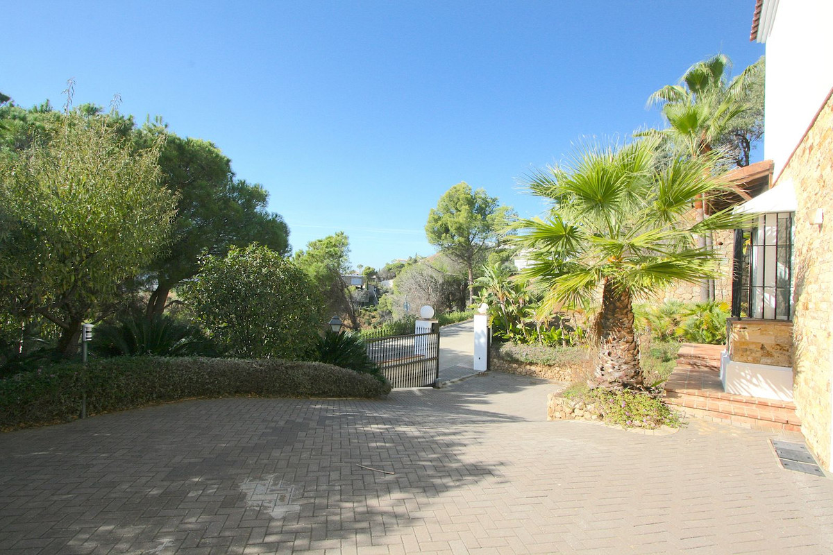 4 Bed Townhouse for sale in Mijas Costa Del Sol, Málaga, Spain
