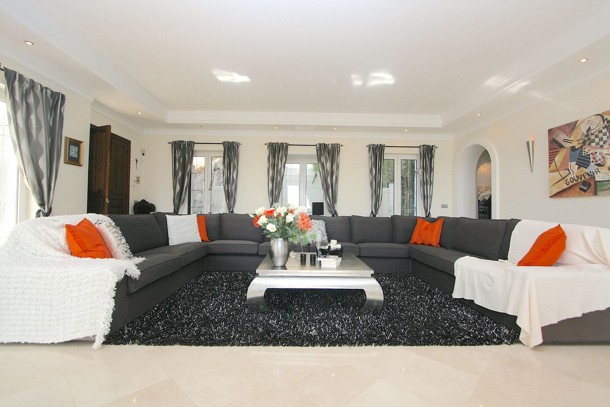4 Bed Townhouse for sale in Mijas Costa Del Sol, Málaga, Spain