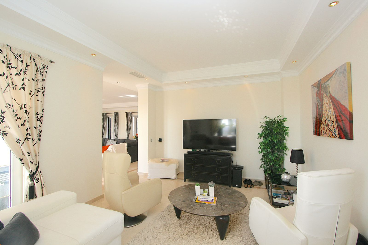 4 Bed Townhouse for sale in Mijas Costa Del Sol, Málaga, Spain
