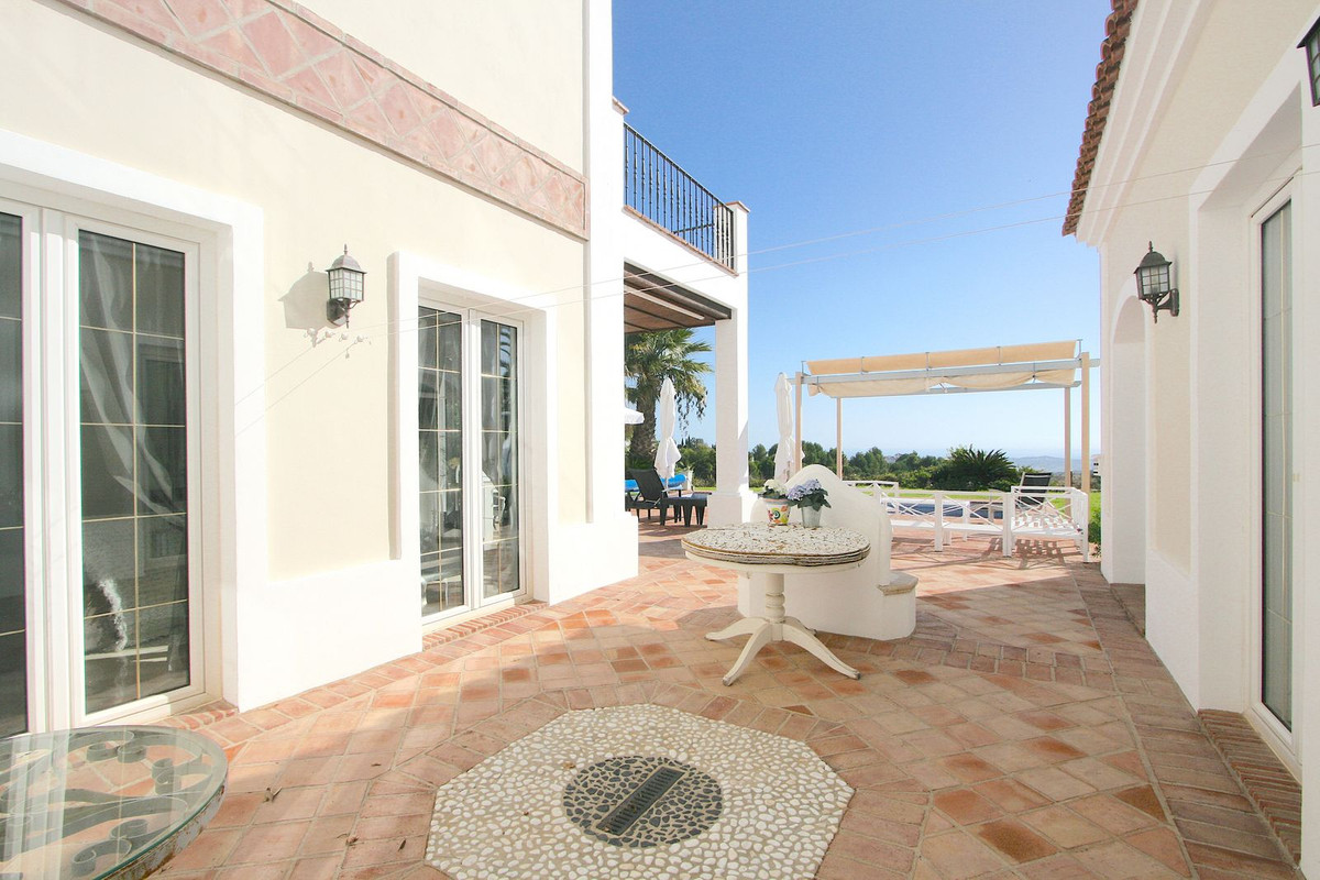 4 Bed Townhouse for sale in Mijas Costa Del Sol, Málaga, Spain
