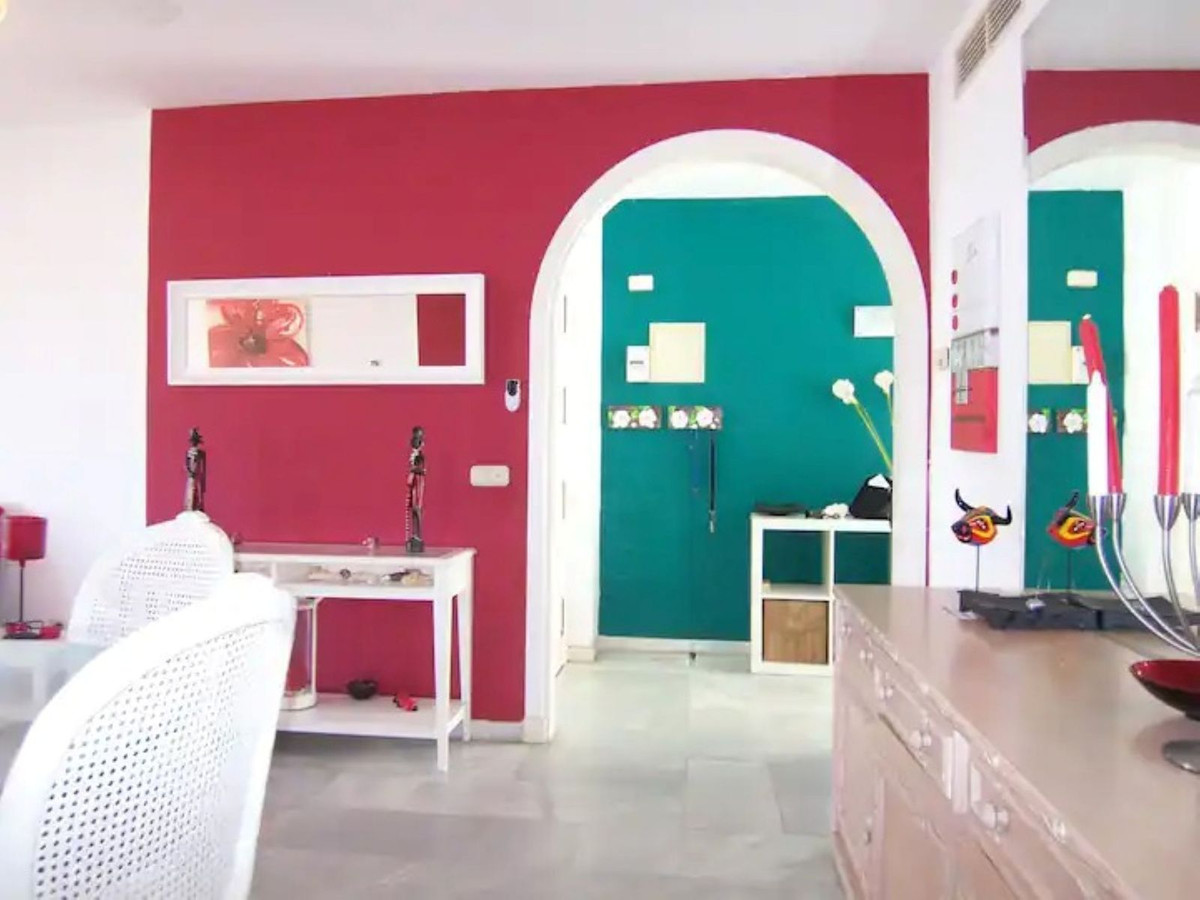 Se vende Apartamento Planta Media de 2 dormitorios en Costa Del Sol, Málaga, España