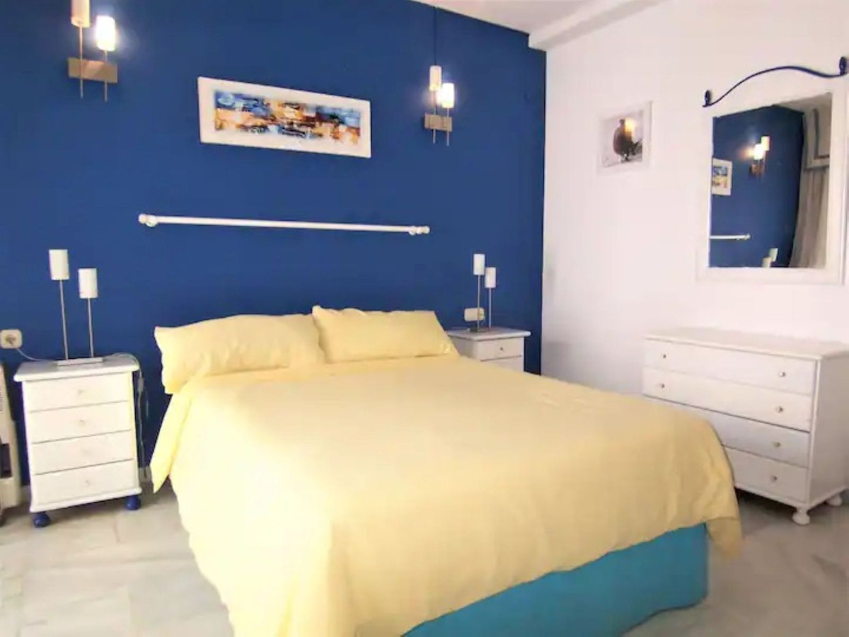 Se vende Apartamento Planta Media de 2 dormitorios en Costa Del Sol, Málaga, España