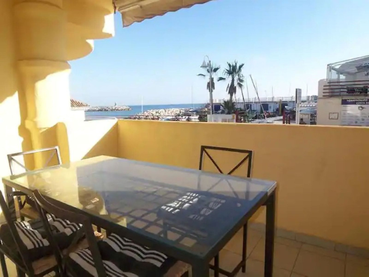 Se vende Apartamento Planta Media de 2 dormitorios en Costa Del Sol, Málaga, España