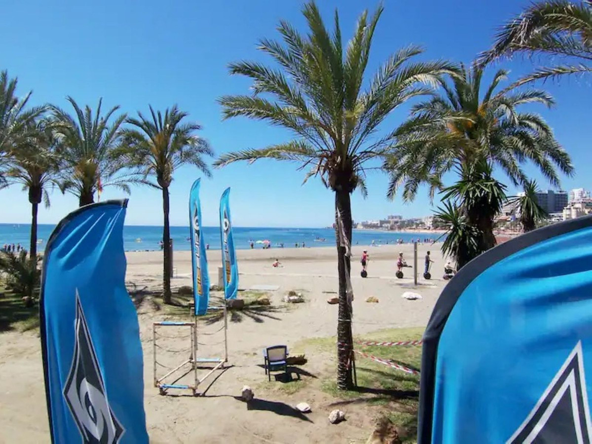 Se vende Apartamento Planta Media de 2 dormitorios en Costa Del Sol, Málaga, España