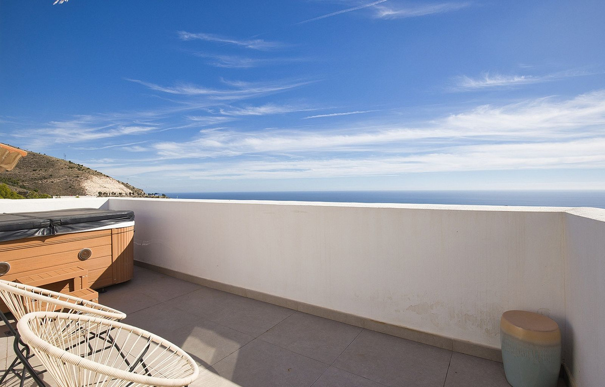 3 Bed Apartment for sale in Benalmadena Costa Del Sol, Málaga, Spain