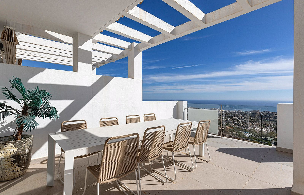 3 Bed Apartment for sale in Benalmadena Costa Del Sol, Málaga, Spain